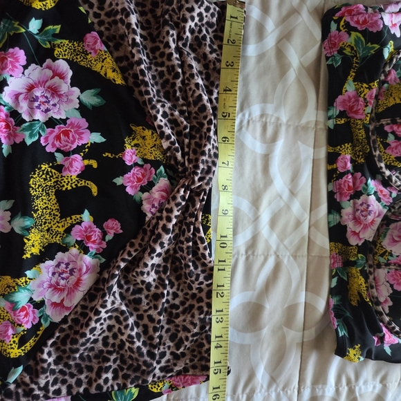 Floral and Leopard Print Women's Swim Set - Picture 6 of 9